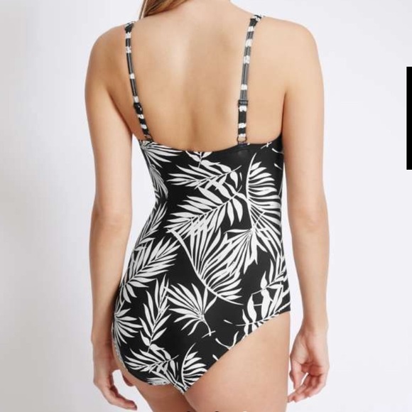 NWOT Mark & Spencer Secret Slimming Swimsuit - Picture 2 of 8